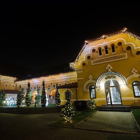 Hotel La Belle Epoque Petroşani Dış mekan fotoğraf