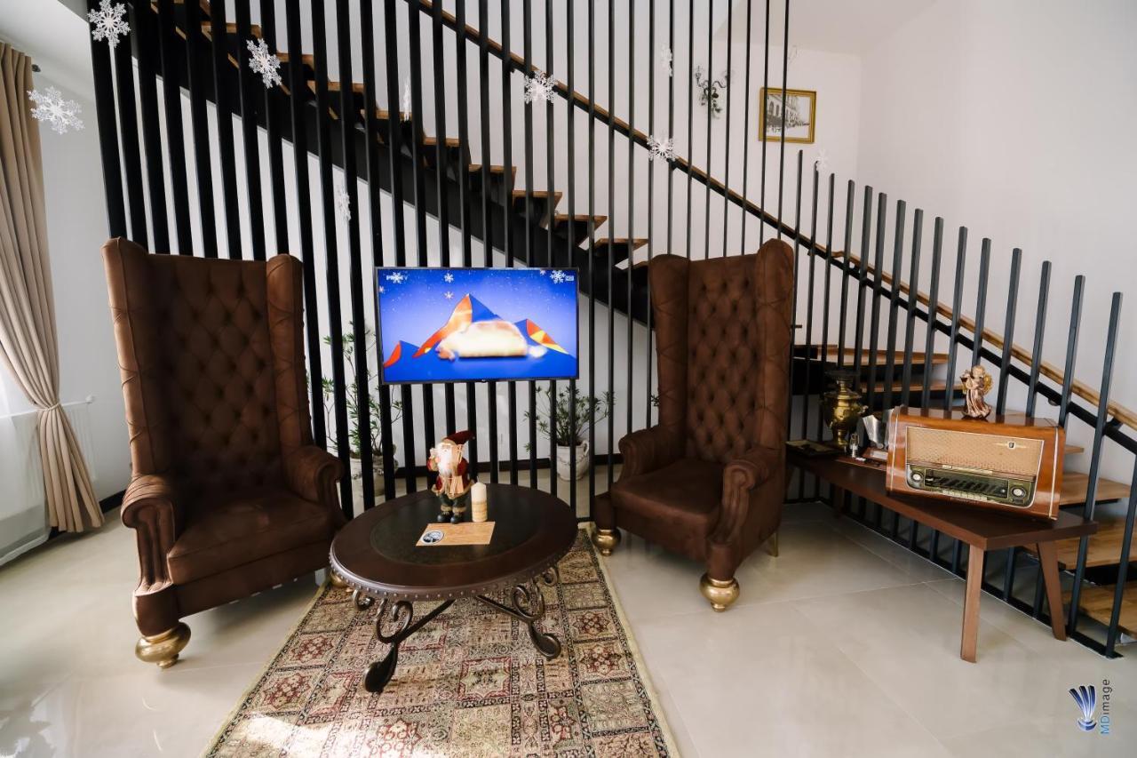 Hotel La Belle Epoque Petroşani Dış mekan fotoğraf
