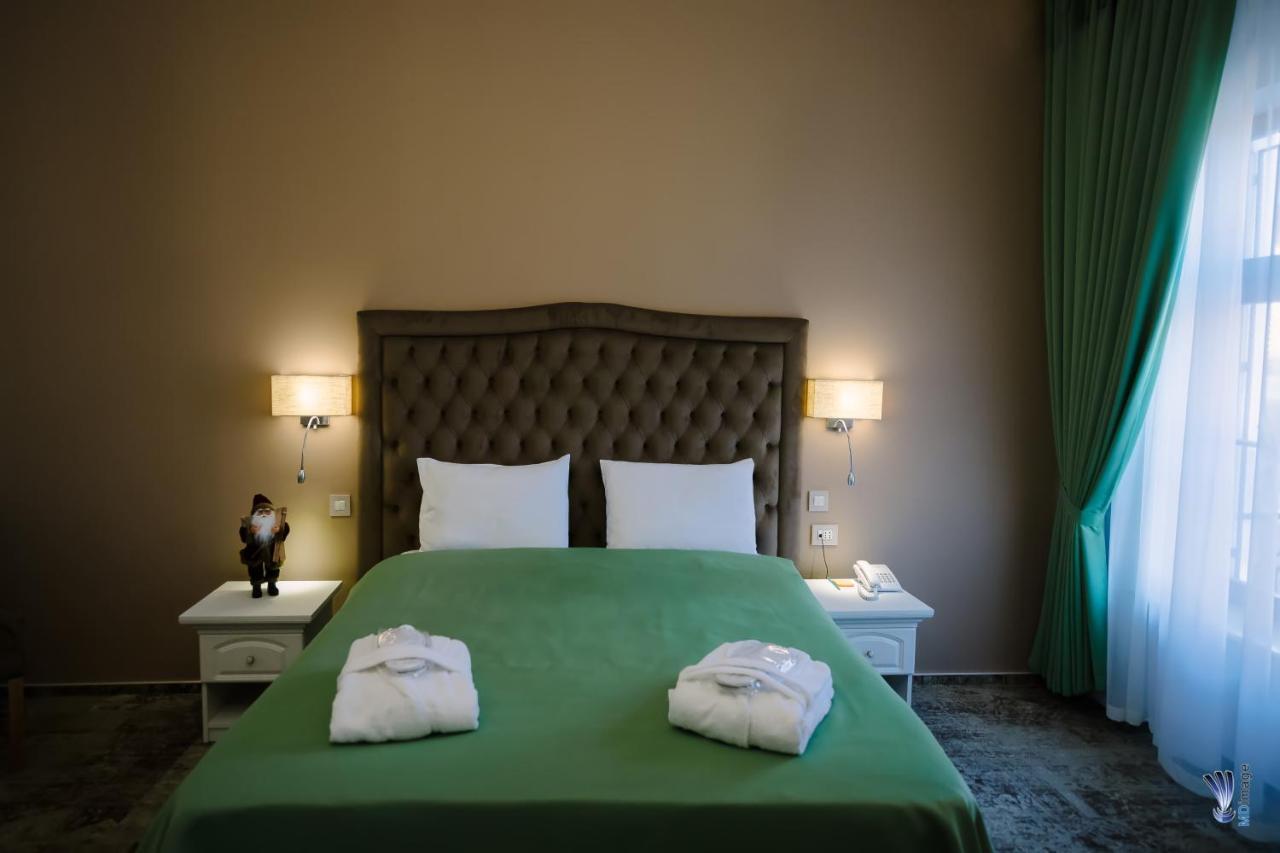 Hotel La Belle Epoque Petroşani Dış mekan fotoğraf